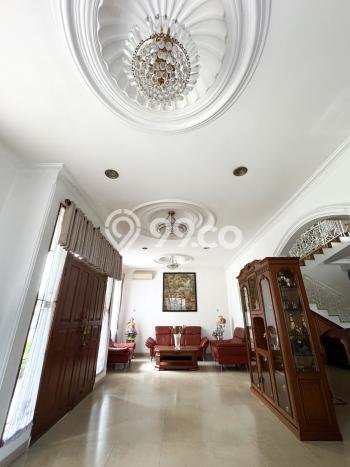 Jual Rumah Mewah Megah Dengan View Eksklusif di Kayu Putih, Jakarta Timur Jual Rumah Mewah Megah Dengan View Eksklusif di Kayu Putih, Jakarta Timur