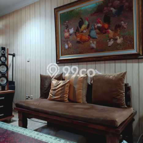 Rumah Mewah Dijual LT 160m2 di Jatinegara, Jakarta Timur Rumah Mewah Dijual LT 160m2 di Jatinegara, Jakarta Timur