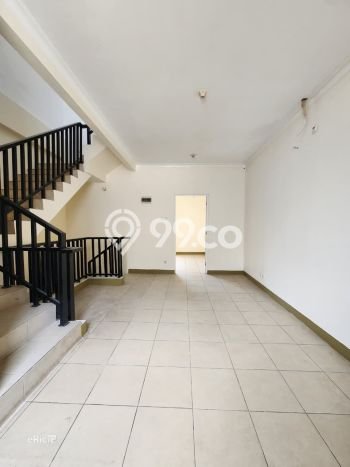 FOR RENT! Ruko di Harapan Indah Cocok untuk Bisnis 90m2 FOR RENT! Ruko di Harapan Indah Cocok untuk Bisnis 90m2
