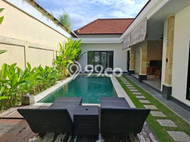 Lokasi strategis! Rumah siap huni disewakan di Kerobokan LB 250m2 Lokasi strategis! Rumah siap huni disewakan di Kerobokan LB 250m2
