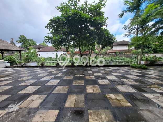 Ruko For Rent di Kuta, Luas 400m2m², Lokasi Premium, Siap Operasi Ruko For Rent di Kuta, Luas 400m2m², Lokasi Premium, Siap Operasi