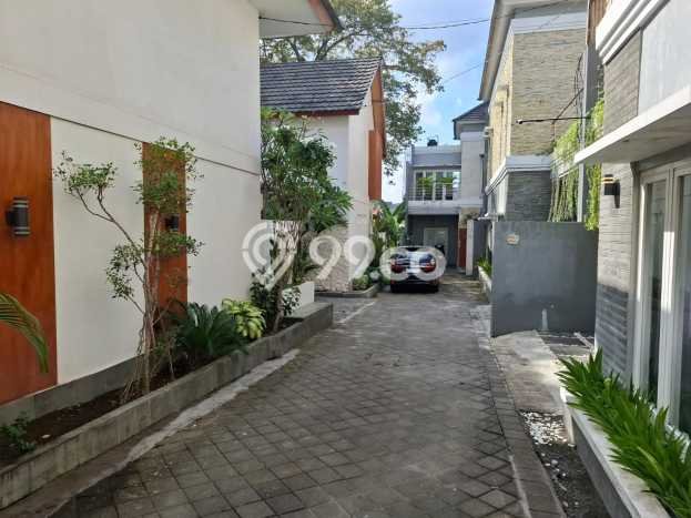 Lokasi terbaik! Rumah siap huni dikontrakkan di Kerobokan LB 200m2 Lokasi terbaik! Rumah siap huni dikontrakkan di Kerobokan LB 200m2