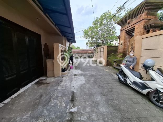 Lokasi terbaik! Rumah siap pakai disewakan di Denpasar Timur LB 200m2 Lokasi terbaik! Rumah siap pakai disewakan di Denpasar Timur LB 200m2
