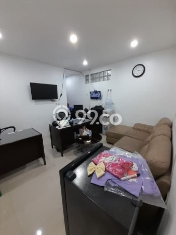 Dijual Rumah Premium dengan Fasilitas Sekitar Komplit di Tambora, Jakarta Barat Dijual Rumah Premium dengan Fasilitas Sekitar Komplit di Tambora, Jakarta Barat