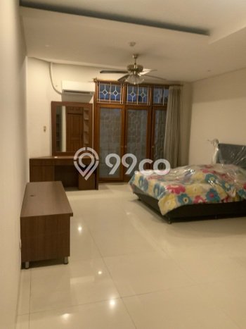 Hunian Ideal dengan LT 600m2 & LB 800m2 Dikontrakkan di Pondok Indah Hunian Ideal dengan LT 600m2 & LB 800m2 Dikontrakkan di Pondok Indah