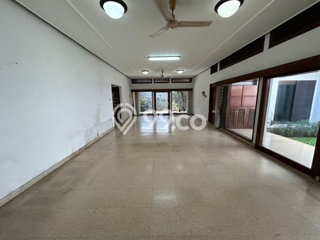 Rumah Mewah LB 300m2 Siap Pakai Desain Elegan di Lebak Bulus, Jakarta Selatan Rumah Mewah LB 300m2 Siap Pakai Desain Elegan di Lebak Bulus, Jakarta Selatan