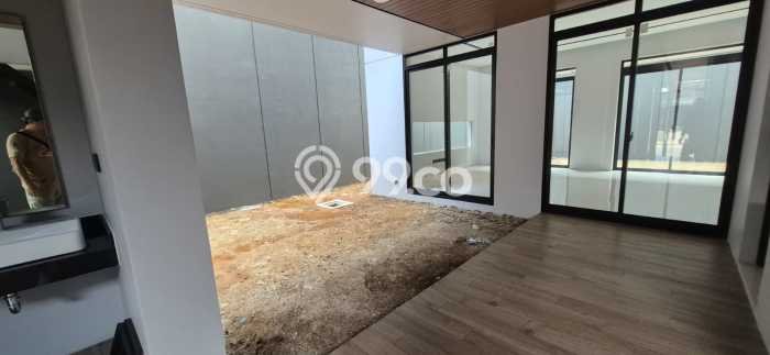 Disewakan Rumah Murah di Kota Baru Parahyangan Bandung dengan 4 Kamar Tidur Disewakan Rumah Murah di Kota Baru Parahyangan Bandung dengan 4 Kamar Tidur