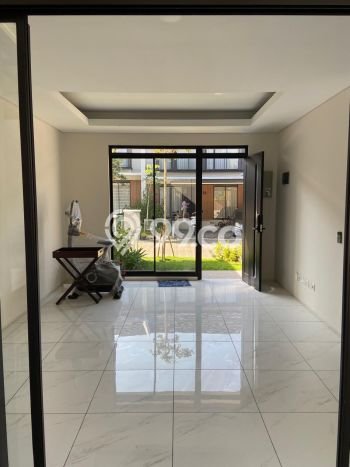 Rumah Kontrakan Bandung LT 120m2 LB 94m2 Area Kota Baru Parahyangan Rumah Kontrakan Bandung LT 120m2 LB 94m2 Area Kota Baru Parahyangan
