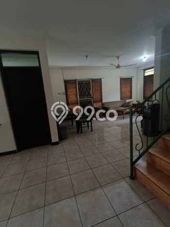 Disewakan Rumah Murah di Kota Baru Parahyangan Bandung dengan 4 KT Disewakan Rumah Murah di Kota Baru Parahyangan Bandung dengan 4 KT