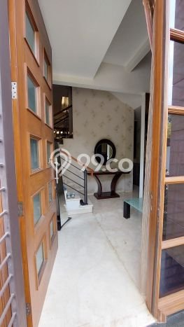 Rumah Sewa Bandung LT 164m2 LB 350m2 Kawasan Ciumbuleuit Rumah Sewa Bandung LT 164m2 LB 350m2 Kawasan Ciumbuleuit