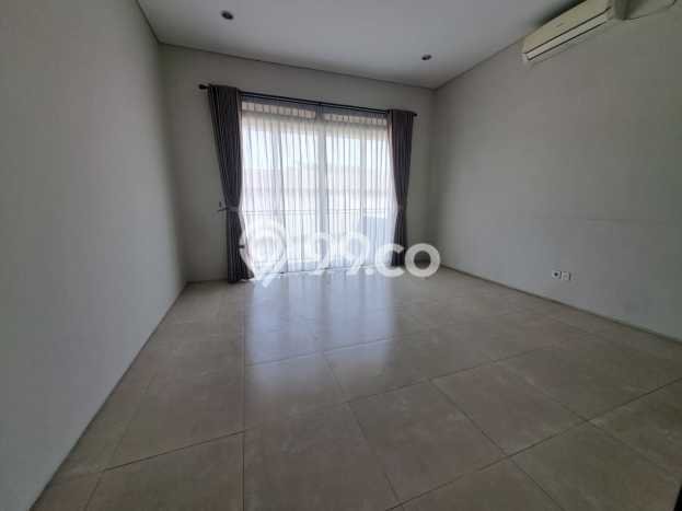Jarang Ada! Rumah Kontrakan 4 Kamar Bagus Siap Huni Kota Baru Parahyangan Jarang Ada! Rumah Kontrakan 4 Kamar Bagus Siap Huni Kota Baru Parahyangan