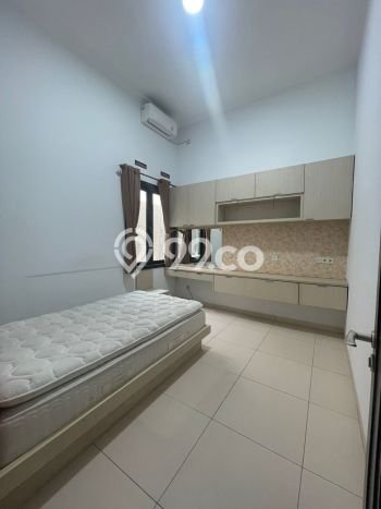 Jarang Ada! Rumah Kontrakan 4 Kamar Bagus Siap Huni Kota Baru Parahyangan Jarang Ada! Rumah Kontrakan 4 Kamar Bagus Siap Huni Kota Baru Parahyangan