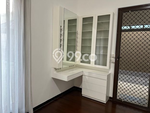 Jarang Ada! Rumah Kontrakan 4 Kamar Nyaman Siap Huni Kota Baru Parahyangan Jarang Ada! Rumah Kontrakan 4 Kamar Nyaman Siap Huni Kota Baru Parahyangan