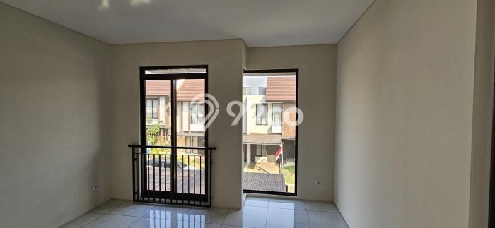 Disewakan Rumah Murah di Kota Baru Parahyangan Bandung Punya 3 Kamar Tidur Disewakan Rumah Murah di Kota Baru Parahyangan Bandung Punya 3 Kamar Tidur