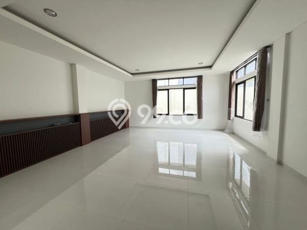 Disewakan Rumah Harga Terjangkau di Kota Baru Parahyangan Bandung Punya 3 KT Disewakan Rumah Harga Terjangkau di Kota Baru Parahyangan Bandung Punya 3 KT