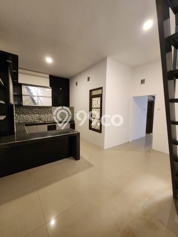 Rumah Modern 2 KT di Taman Kopo Indah Bandung Unfurnished Rumah Modern 2 KT di Taman Kopo Indah Bandung Unfurnished