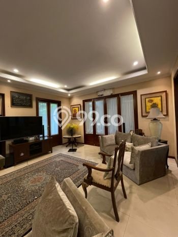 Ready to Use! Luxury House LT 921m2 Desain Elegan di Cipete Ready to Use! Luxury House LT 921m2 Desain Elegan di Cipete