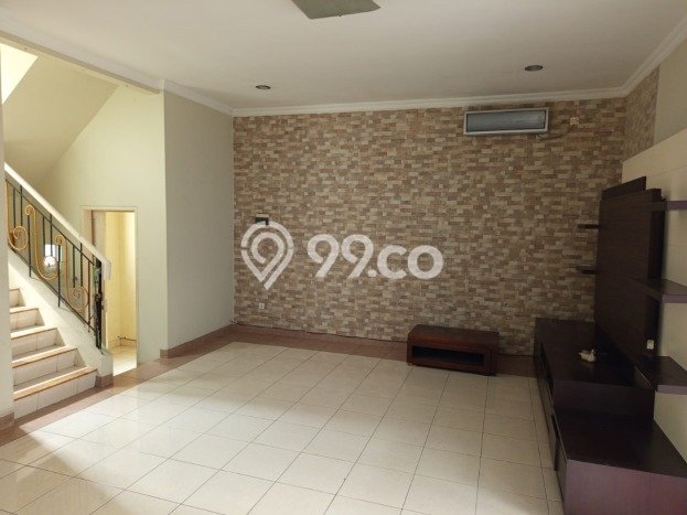 Rumah Luxury Modern Tanpa Renovasi di Summarecon Serpong Tangerang Rumah Luxury Modern Tanpa Renovasi di Summarecon Serpong Tangerang