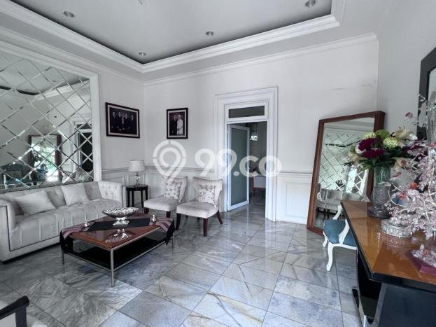 Dijual Rumah Mewah Megah Dengan View Eksklusif di Kemang, Jakarta Selatan Dijual Rumah Mewah Megah Dengan View Eksklusif di Kemang, Jakarta Selatan