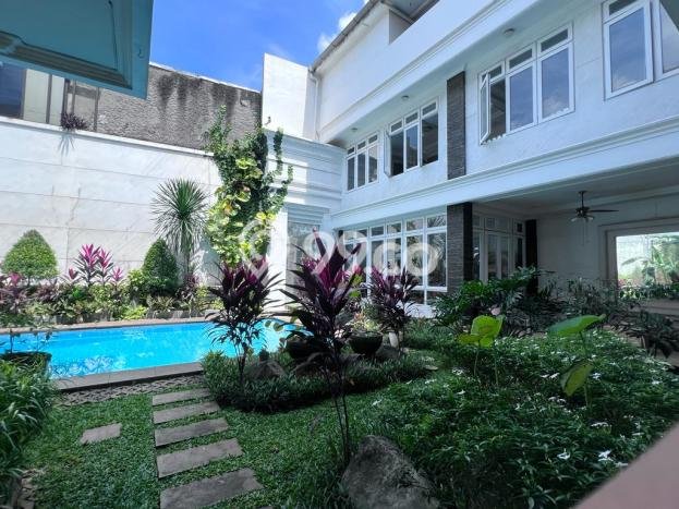 Dijual Rumah Mewah Megah Dengan View Eksklusif di Kemang, Jakarta Selatan Dijual Rumah Mewah Megah Dengan View Eksklusif di Kemang, Jakarta Selatan