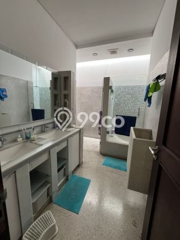 Rumah Elit Modern Tanpa Renovasi di Lebak Bulus Jakarta Selatan Rumah Elit Modern Tanpa Renovasi di Lebak Bulus Jakarta Selatan