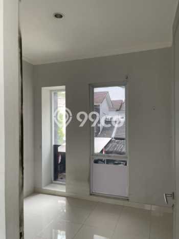 Rumah Luas Asri 3 KT Siap Huni di Graha Raya Tangerang Selatan Rumah Luas Asri 3 KT Siap Huni di Graha Raya Tangerang Selatan