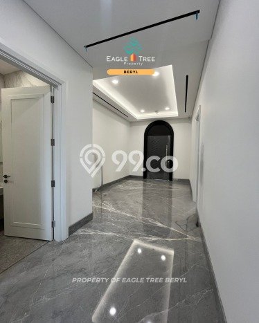 Hunian Mewah LB 451m2 Siap Pakai Desain Elegan di Alam Sutera, Tangerang Hunian Mewah LB 451m2 Siap Pakai Desain Elegan di Alam Sutera, Tangerang