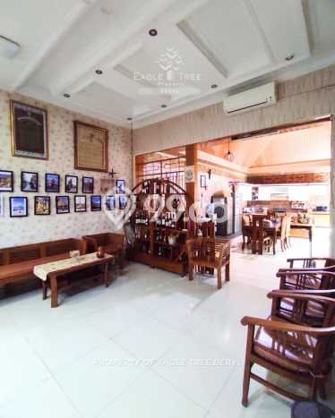 Rumah Mewah Akses Mudah di Tangerang Selatan Semi Furnished Rumah Mewah Akses Mudah di Tangerang Selatan Semi Furnished