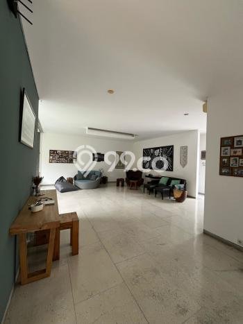 Rumah Elit Modern Tanpa Renovasi di Lebak Bulus Jakarta Selatan Rumah Elit Modern Tanpa Renovasi di Lebak Bulus Jakarta Selatan