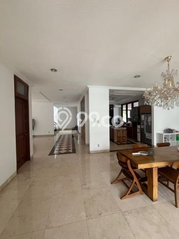 Ready to Use! Premium House LT 1320m2 Desain Modern di Pejaten Ready to Use! Premium House LT 1320m2 Desain Modern di Pejaten