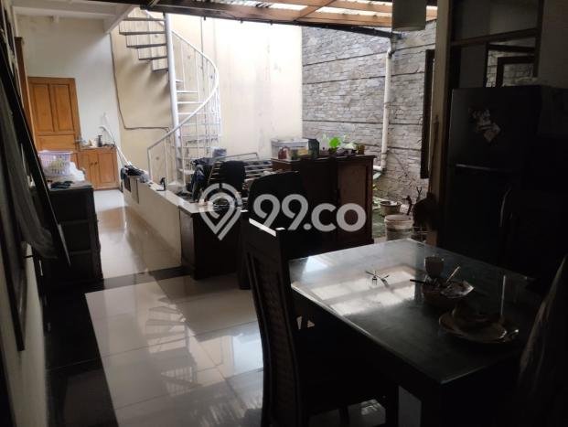 Rumah Modern 6 KT di Bandung Barat Bandung Semi Furnished Rumah Modern 6 KT di Bandung Barat Bandung Semi Furnished