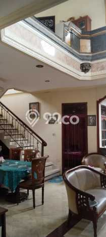 Rumah Minimalis 7 Kamar LT 217m2 di Gatot Subroto Rumah Minimalis 7 Kamar LT 217m2 di Gatot Subroto