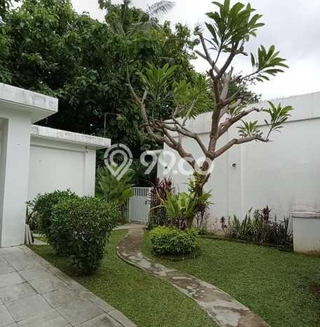 Investasi Menjanjikan! Vila Kawasan , Luas 1300m2m², Lokasi Premium Investasi Menjanjikan! Vila Kawasan , Luas 1300m2m², Lokasi Premium
