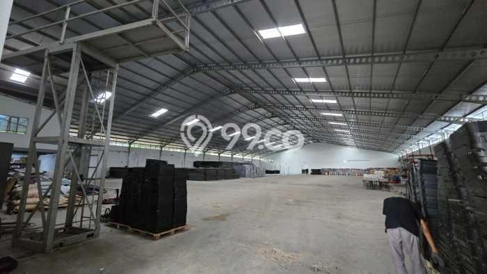 Gudang Dijual di Bandung LT 7943m2 & LB 6500m2 Lokasi Terbaik! Gudang Dijual di Bandung LT 7943m2 & LB 6500m2 Lokasi Terbaik!