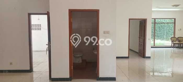 Rumah Mewah LB 500m2 Siap Huni Desain Elegan di Bangka, Jakarta Selatan Rumah Mewah LB 500m2 Siap Huni Desain Elegan di Bangka, Jakarta Selatan