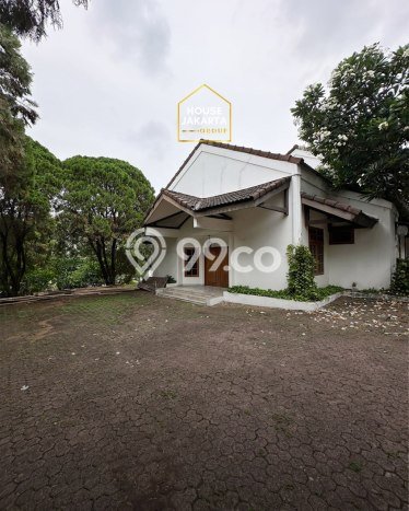 For Sale! Luxury House LT 1800m2 Desain Elegan di Kemang For Sale! Luxury House LT 1800m2 Desain Elegan di Kemang