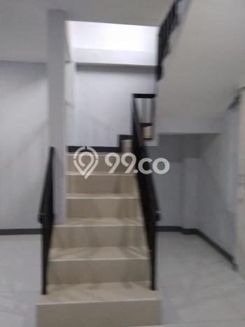 Lokasi strategis! Rumah siap pakai dikontrakkan di Kebayoran Baru LB 200m2 Lokasi strategis! Rumah siap pakai dikontrakkan di Kebayoran Baru LB 200m2