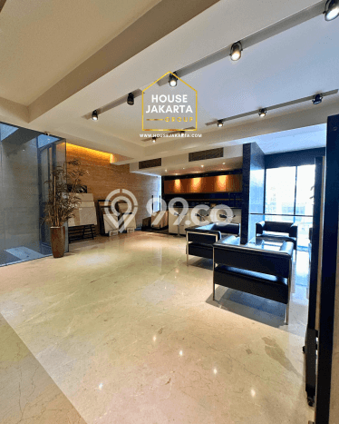 AREA KOMERSIAL! Gudang Kawasan Kebayoran Baru, Luas 409m2m², Akses Raya AREA KOMERSIAL! Gudang Kawasan Kebayoran Baru, Luas 409m2m², Akses Raya