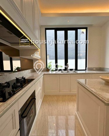 Dijual Rumah Premium dengan Fasilitas Sekitar Komplit di Kebayoran Baru, Jakarta Selatan Dijual Rumah Premium dengan Fasilitas Sekitar Komplit di Kebayoran Baru, Jakarta Selatan