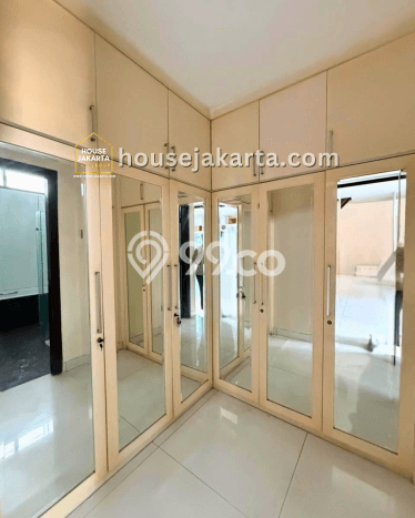 Disewakan Rumah Murah di Bangka Jakarta Selatan Punya 3 KT Disewakan Rumah Murah di Bangka Jakarta Selatan Punya 3 KT