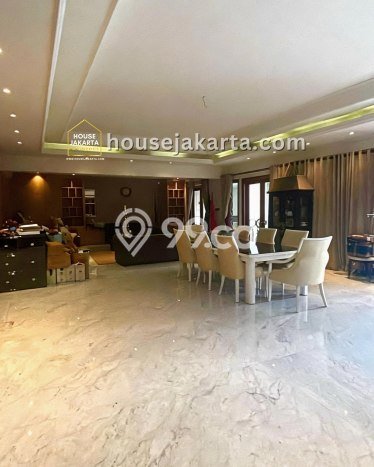 Ready to Use! Luxury House LT 703m2 Desain Modern di Pondok Indah Ready to Use! Luxury House LT 703m2 Desain Modern di Pondok Indah