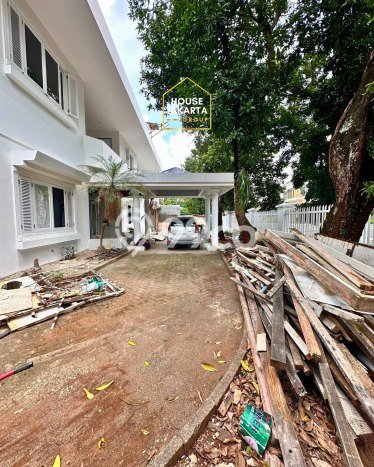 Rumah Modern Disewakan di Kebayoran Baru Jakarta Selatan Area Sangat Strategis Rumah Modern Disewakan di Kebayoran Baru Jakarta Selatan Area Sangat Strategis