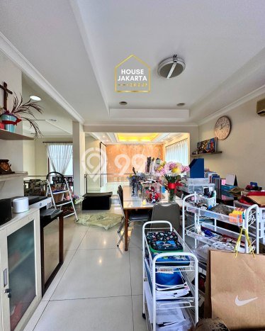 Rumah Luxury Modern Tanpa Renovasi di Cideng Jakarta Pusat Rumah Luxury Modern Tanpa Renovasi di Cideng Jakarta Pusat