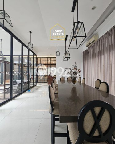 Siap Huni Hunian Elit 7 Kamar di Kebayoran Baru Dekat ke Mana Saja Siap Huni Hunian Elit 7 Kamar di Kebayoran Baru Dekat ke Mana Saja