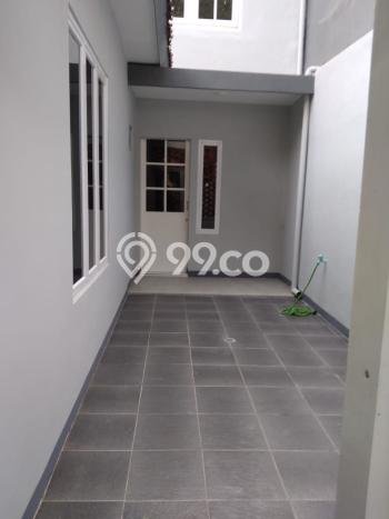 Lokasi strategis! Rumah siap pakai dikontrakkan di Kebayoran Baru LB 200m2 Lokasi strategis! Rumah siap pakai dikontrakkan di Kebayoran Baru LB 200m2