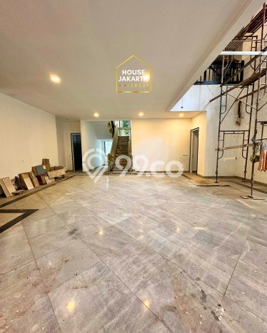 Rumah Modern Disewakan di Kebayoran Baru Jakarta Selatan Area Sangat Strategis Rumah Modern Disewakan di Kebayoran Baru Jakarta Selatan Area Sangat Strategis