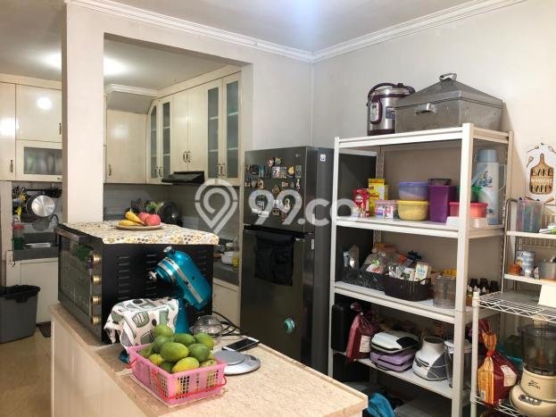 Rumah Mewah LB 250m2 Siap Huni Desain Elegan di Bintaro, Tangerang Selatan Rumah Mewah LB 250m2 Siap Huni Desain Elegan di Bintaro, Tangerang Selatan