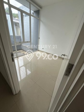 Dijual Rumah Mewah Elegan Dengan View Cantik di Bintaro, Tangerang Selatan Dijual Rumah Mewah Elegan Dengan View Cantik di Bintaro, Tangerang Selatan