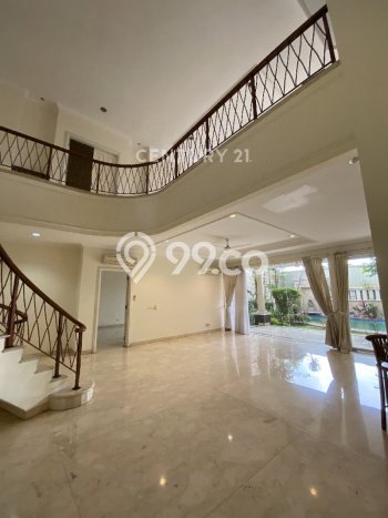 Hunian Modern dengan LT 550m2 & LB 600m2 Dikontrakkan di Pondok Indah Hunian Modern dengan LT 550m2 & LB 600m2 Dikontrakkan di Pondok Indah