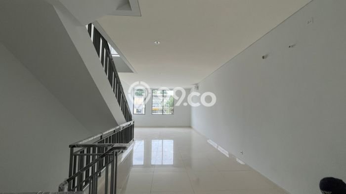 Ruko Dijual di Pagedangan Tangerang dengan LB 276m2 Ruko Dijual di Pagedangan Tangerang dengan LB 276m2